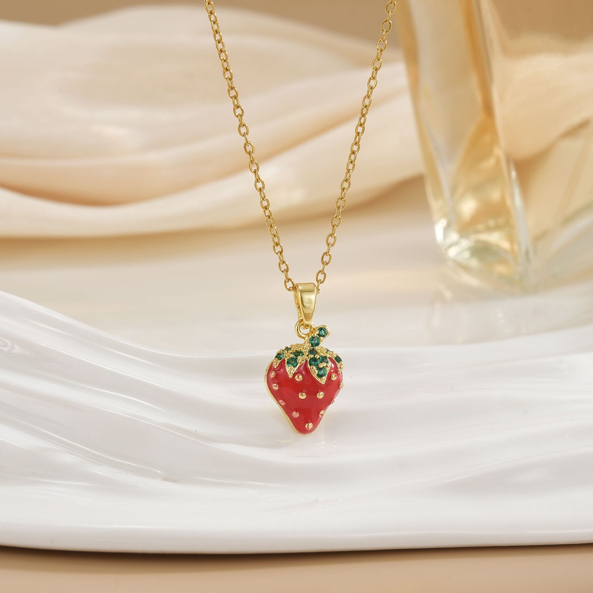 Women's Trendy Strawberry Necklace Cute Fashion Jewelry