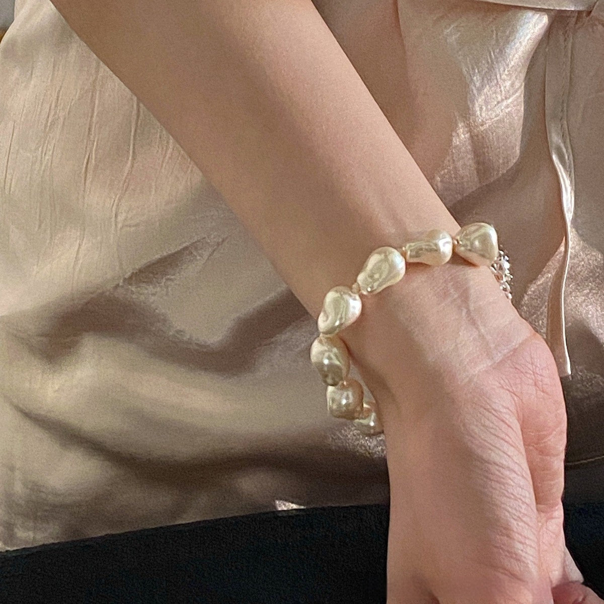 Tinkers Tinkers Baroque Pearl Bracelet Elegant Limited Edition - 0