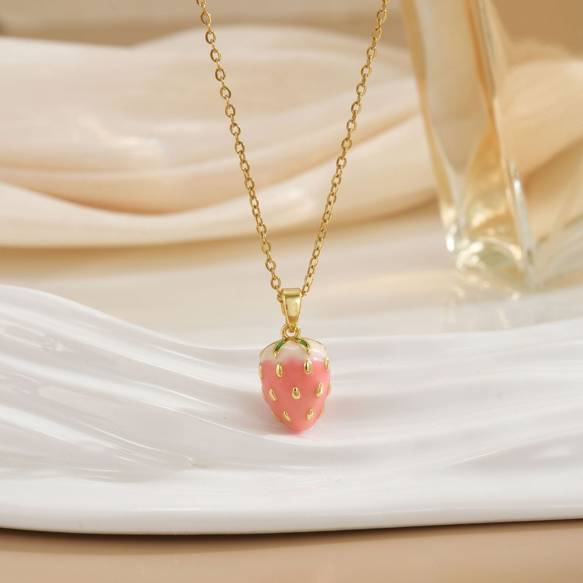 Women's Trendy Strawberry Necklace Cute Fashion Jewelry