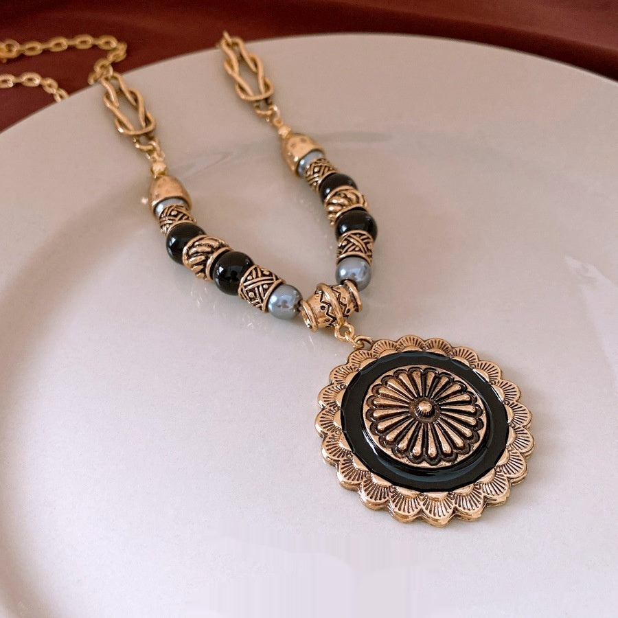 Flower Pearl Necklace Retro Clavicle Chain Gold Gray