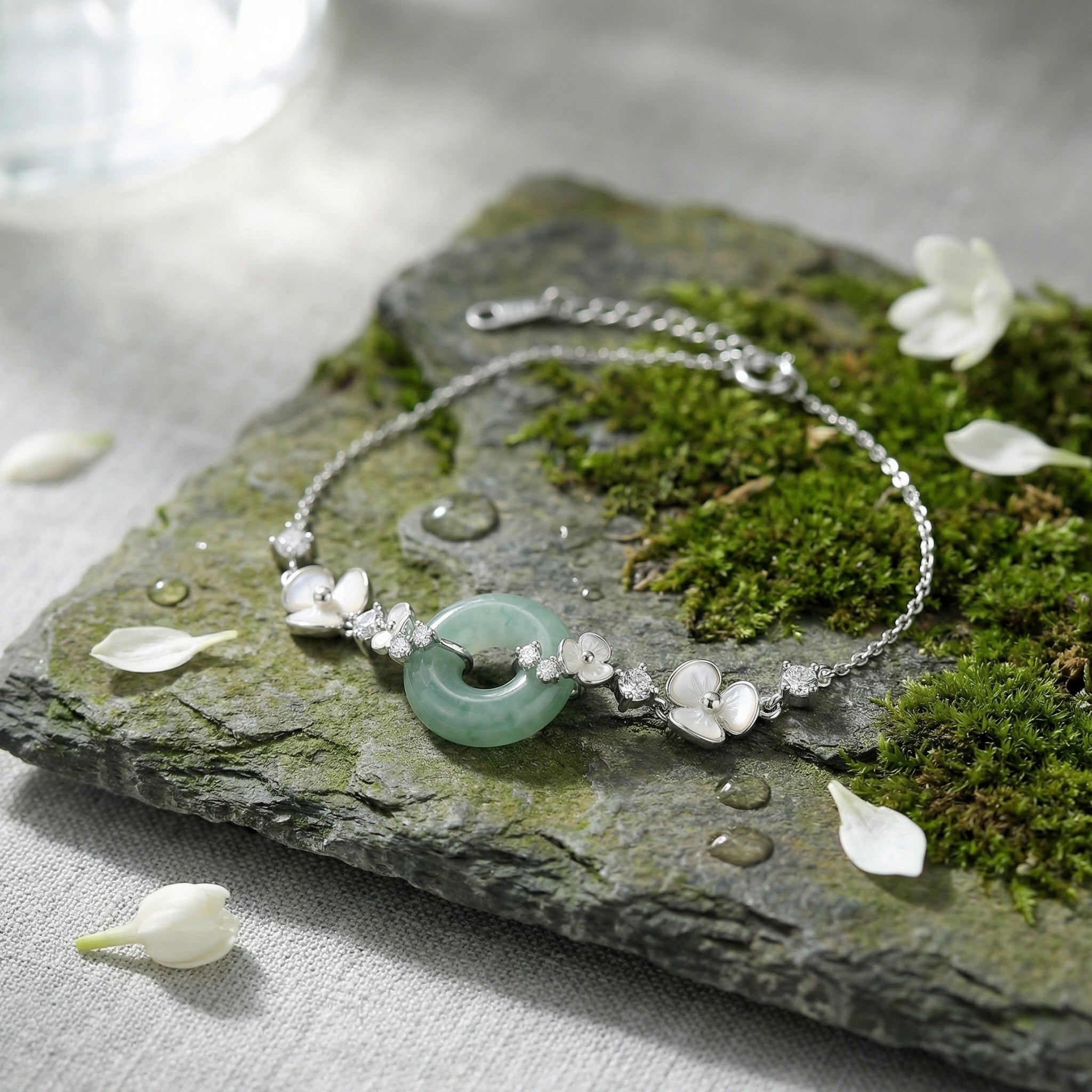 925 Sterling Silver Elegant S925 Sterling Silver Bracelet with Green Jade Ring and White Floral Charms