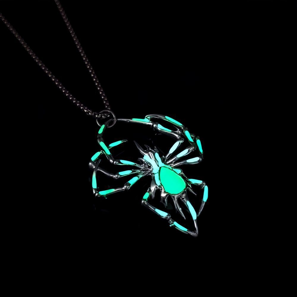 Halloween Luminous Spider Necklace Glow In The Dark Jewelry