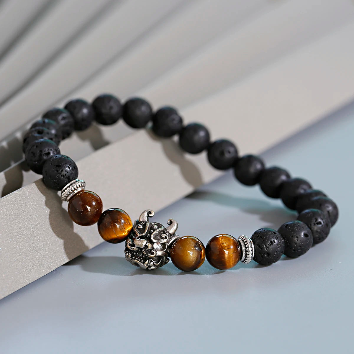 Tinkers Classic Crown Lion Beaded Bracelet Tiger Eye Onyx Stone - Apparel & Accessories > Jewelry > Bracelets