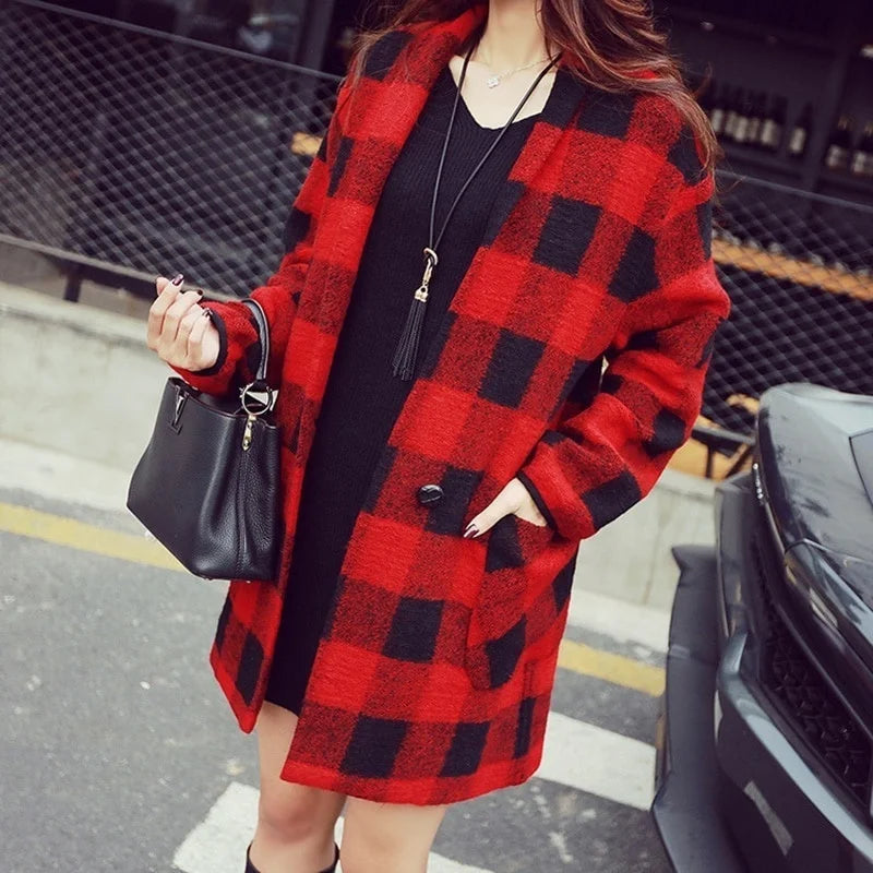 Handcrafted Jade Pendant Necklace for Women: Healing Energy by Tinkers