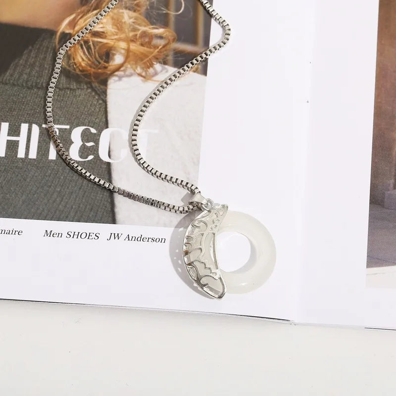 Sonne-Mond-Paar-Halskette von Tinkers Spiritual Balance