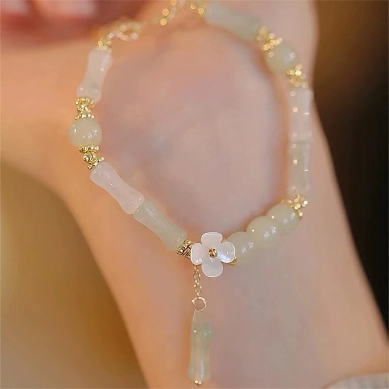 Tinkers Elegant Green Bamboo Beaded Bracelet Flower Pendant - Uncategorized