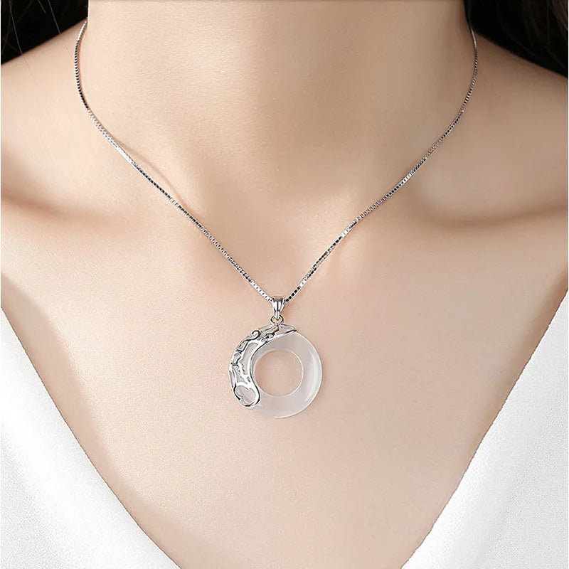 Sonne-Mond-Paar-Halskette von Tinkers Spiritual Balance