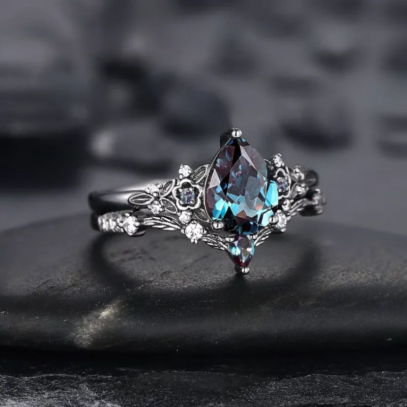 Tinkers Luxury Gunmetal Black Cubic Zircon Ring With Vine Design - Apparel & Accessories > Jewelry > Rings