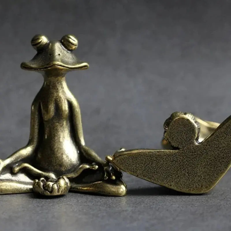 Copper Frog Incense Holder — Handcrafted Zen Figurine for Meditation & Home Decor