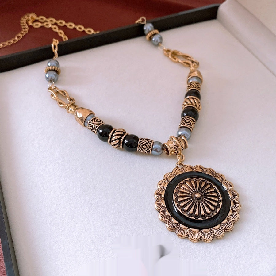 Flower Pearl Necklace Retro Clavicle Chain Gold Gray