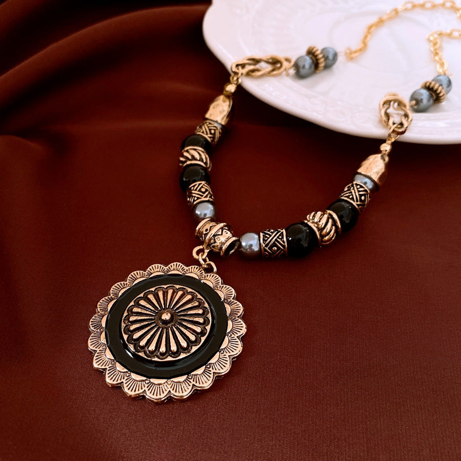 Flower Pearl Necklace Retro Clavicle Chain Gold Gray